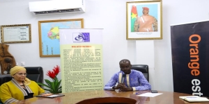 Distributeurs de services audiovisuels : le CSC et ORANGE BURKINA FASO S.A signent une convention